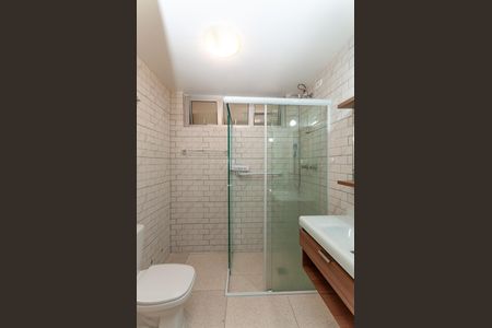 Apartamento à venda com 80m², 2 quartos e 1 vaga Apartamento à venda com 80m², 2 quartos e 1 vagaBanheiro Social