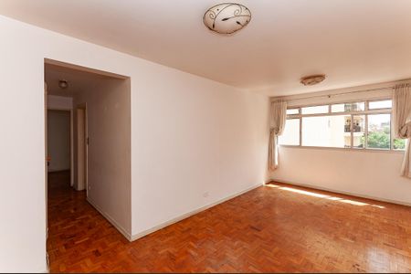 Apartamento à venda com 80m², 2 quartos e 1 vaga Apartamento à venda com 80m², 2 quartos e 1 vagaSala