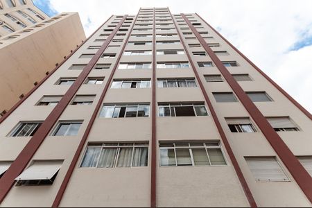 Apartamento à venda com 80m², 2 quartos e 1 vaga Apartamento à venda com 80m², 2 quartos e 1 vagaFachada