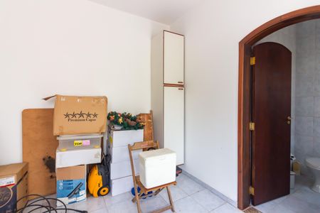 Casa à venda com 262m², 4 quartos e 6 vagas Casa à venda com 262m², 4 quartos e 6 vagasQuarto de Serviço