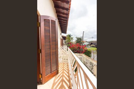 Casa à venda com 262m², 4 quartos e 6 vagas Casa à venda com 262m², 4 quartos e 6 vagasSacada Quarto 1