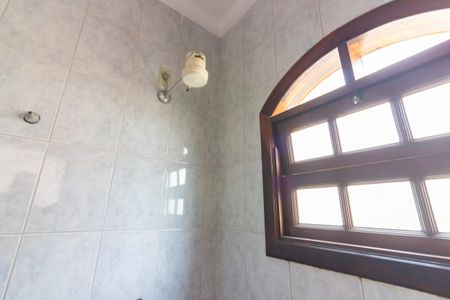 Casa à venda com 262m², 4 quartos e 6 vagas Casa à venda com 262m², 4 quartos e 6 vagasBanheiro de Serviço