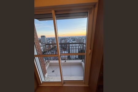 Apartamento à venda com 256m², 3 quartos e 4 vagasFoto 03