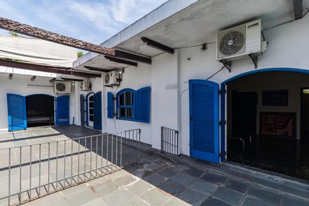 Casa para alugar com 750m², 5 quartos e 4 vagasÁrea Externa