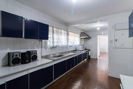Casa para alugar com 750m², 5 quartos e 4 vagasCozinha