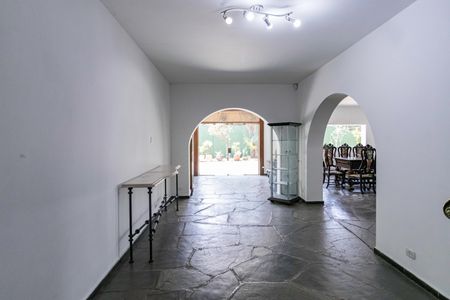 Casa para alugar com 750m², 5 quartos e 4 vagasSala