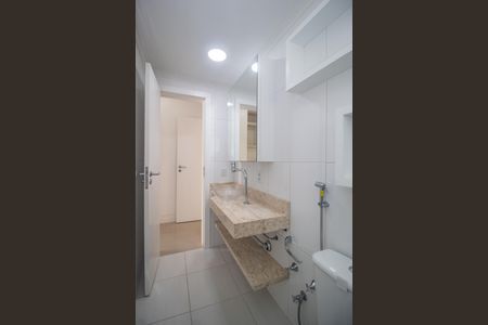 Apartamento para alugar com 69m², 2 quartos e sem vagaBanheiro