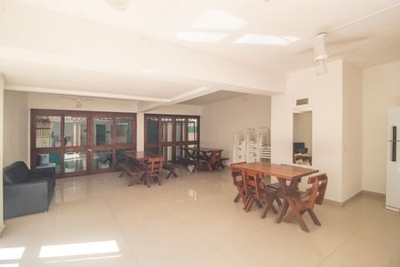 Apartamento para alugar com 69m², 2 quartos e sem vagaÁrea comum - Salão de festas