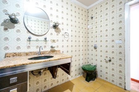 Casa para alugar com 200m², 3 quartos e 2 vagasBanheiro social 2