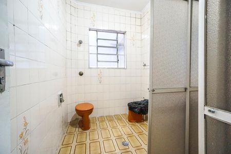 Casa para alugar com 200m², 3 quartos e 2 vagasBanheiro social 