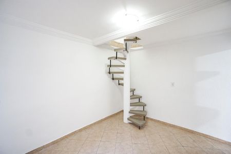 Casa para alugar com 200m², 3 quartos e 2 vagasEdícula - Sala