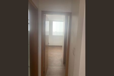 Casa de condomínio para alugar com 60m², 3 quartos e 1 vaga Casa de condomínio para alugar com 60m², 3 quartos e 1 vagaCorredor