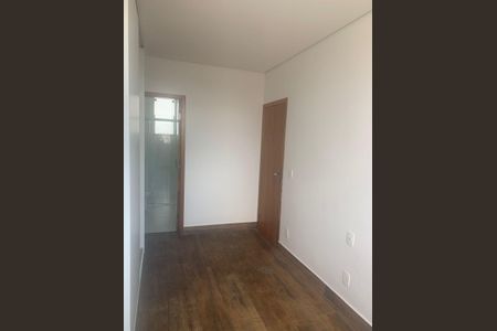Casa de condomínio para alugar com 60m², 3 quartos e 1 vaga Casa de condomínio para alugar com 60m², 3 quartos e 1 vagaCorredor