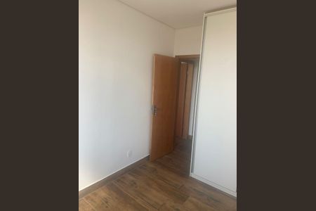 Casa de condomínio para alugar com 60m², 3 quartos e 1 vaga Casa de condomínio para alugar com 60m², 3 quartos e 1 vagaQuarto