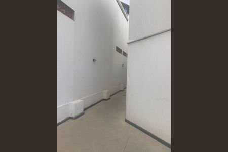 Casa de condomínio para alugar com 60m², 3 quartos e 1 vaga Casa de condomínio para alugar com 60m², 3 quartos e 1 vagaCorredor