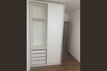 Casa de condomínio para alugar com 60m², 3 quartos e 1 vaga Casa de condomínio para alugar com 60m², 3 quartos e 1 vagaQuarto