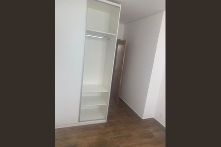 Casa de condomínio para alugar com 60m², 3 quartos e 1 vaga Casa de condomínio para alugar com 60m², 3 quartos e 1 vagaQuarto