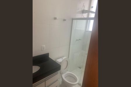 Casa de condomínio para alugar com 60m², 3 quartos e 1 vaga Casa de condomínio para alugar com 60m², 3 quartos e 1 vagaBanheiro