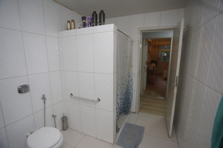 Apartamento à venda com 248m², 4 quartos e 2 vagasBanheiro