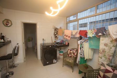 Apartamento à venda com 248m², 4 quartos e 2 vagasÁrea de Serviço