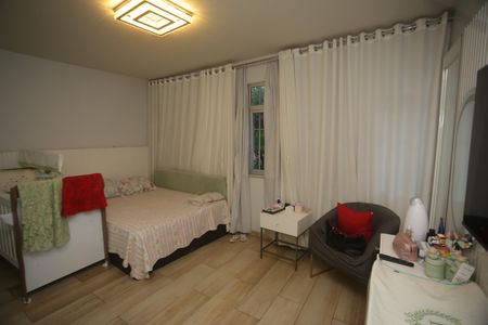 Apartamento à venda com 248m², 4 quartos e 2 vagasSuíte