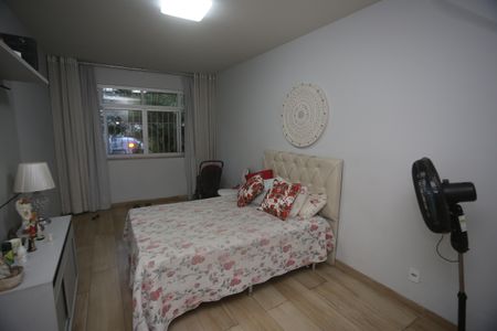 Apartamento à venda com 248m², 4 quartos e 2 vagasQuarto 1