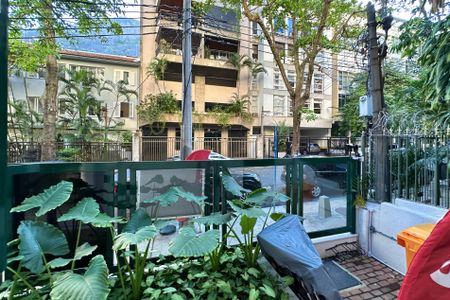 Apartamento à venda com 35m², 1 quarto e sem vagaÁrea comum