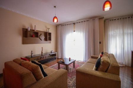 Casa para alugar com 4 quartos, 210m² em Vila Jerusalem, São Bernardo do Campo