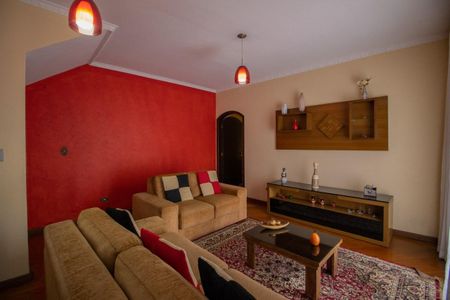 Casa para alugar com 4 quartos, 210m² em Vila Jerusalem, São Bernardo do Campo