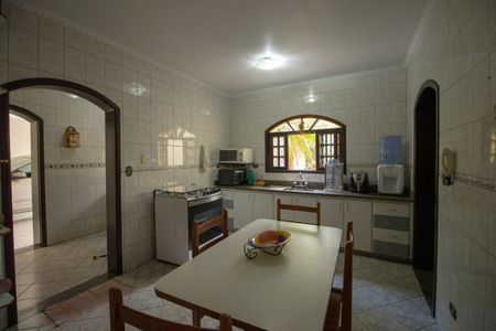 Casa para alugar com 4 quartos, 210m² em Vila Jerusalem, São Bernardo do Campo
