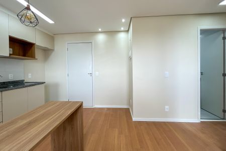 Sala de apartamento para alugar com 2 quartos, 36m² em Vila Albertina, São Paulo