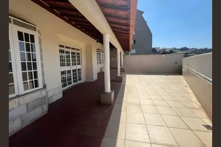 Casa para alugar com 583m², 4 quartos e 4 vagasVaranda