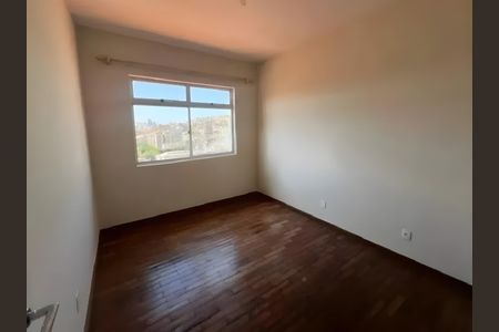 Casa para alugar com 583m², 4 quartos e 4 vagasQuarto