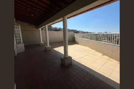 Casa para alugar com 583m², 4 quartos e 4 vagasVaranda