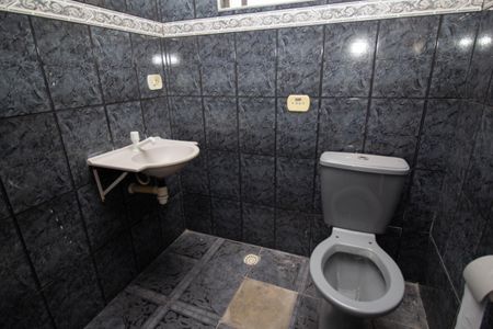 Banheiro Social de casa para alugar com 1 quarto, 30m² em Brasilândia, São Paulo