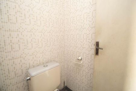 Casa à venda com 198m², 3 quartos e 1 vaga Casa à venda com 198m², 3 quartos e 1 vagaBanheiro 2