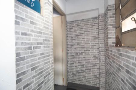 Casa à venda com 198m², 3 quartos e 1 vaga Casa à venda com 198m², 3 quartos e 1 vagaBanheiro 2