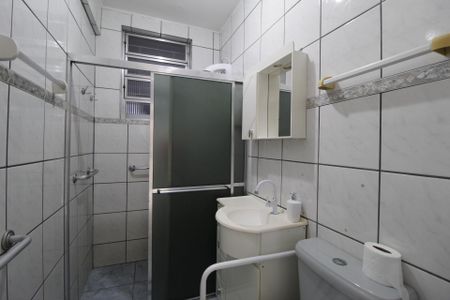 Apartamento à venda com 64m², 2 quartos e 1 vagaBanheiro Social