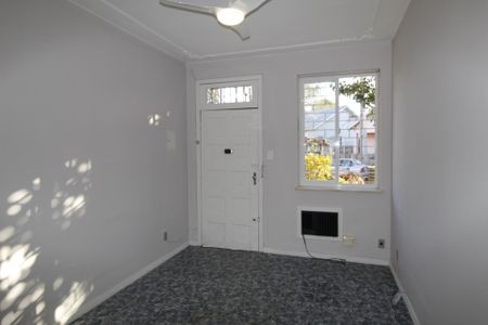 Sala de apartamento à venda com 2 quartos, 64m² em Passo D’areia, Porto Alegre