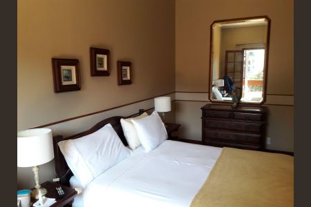 Casa à venda com 547m², 4 quartos e 5 vagas Casa à venda com 547m², 4 quartos e 5 vagasSuíte 1