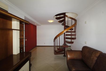 Sala de apartamento para alugar com 3 quartos, 194m² em Floresta, Porto Alegre