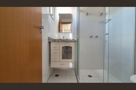 Apartamento à venda com 60m², 2 quartos e 1 vaga Apartamento à venda com 60m², 2 quartos e 1 vagaBanheiro da Suíte