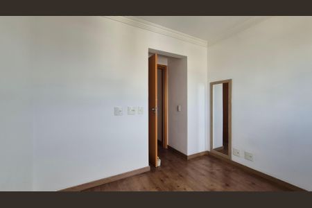 Apartamento à venda com 60m², 2 quartos e 1 vaga Apartamento à venda com 60m², 2 quartos e 1 vagaQuarto