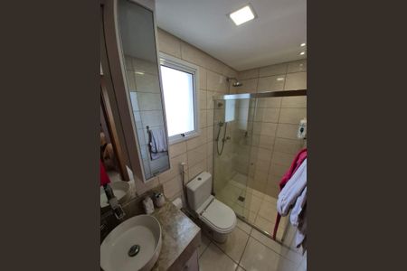 Apartamento à venda com 146m², 4 quartos e 4 vagasBanheiro Social