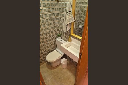 Apartamento à venda com 146m², 4 quartos e 4 vagasBanheiro Social