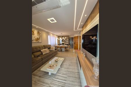 Apartamento à venda com 146m², 4 quartos e 4 vagasSala