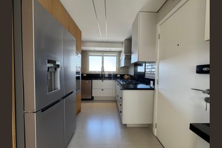 Apartamento para alugar com 184m², 3 quartos e 3 vagasCozinha