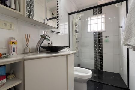 Casa à venda com 277m², 3 quartos e 3 vagas Casa à venda com 277m², 3 quartos e 3 vagasBanheiro da Suíte