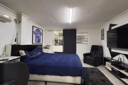 Casa à venda com 277m², 3 quartos e 3 vagas Casa à venda com 277m², 3 quartos e 3 vagasEdícula