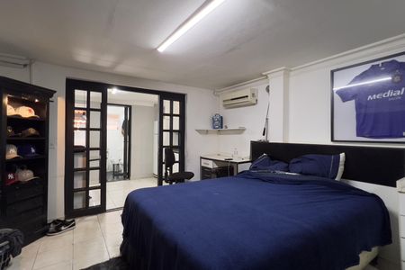 Casa à venda com 277m², 3 quartos e 3 vagas Casa à venda com 277m², 3 quartos e 3 vagasEdícula